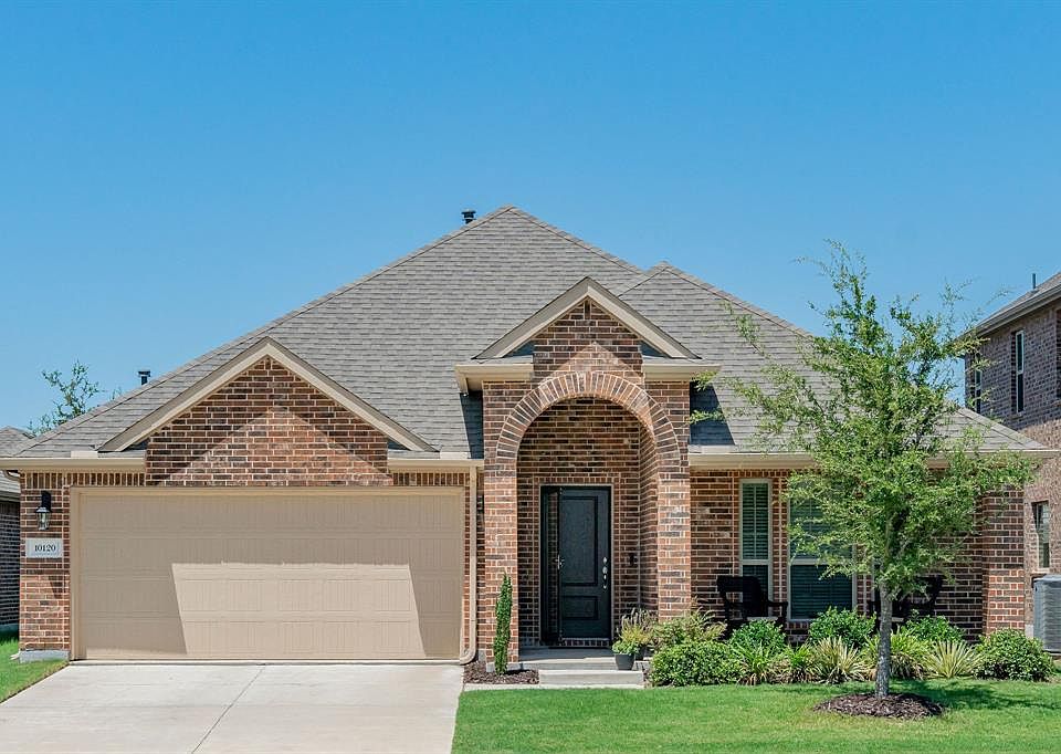 1st image of 10120 Levelland Pl