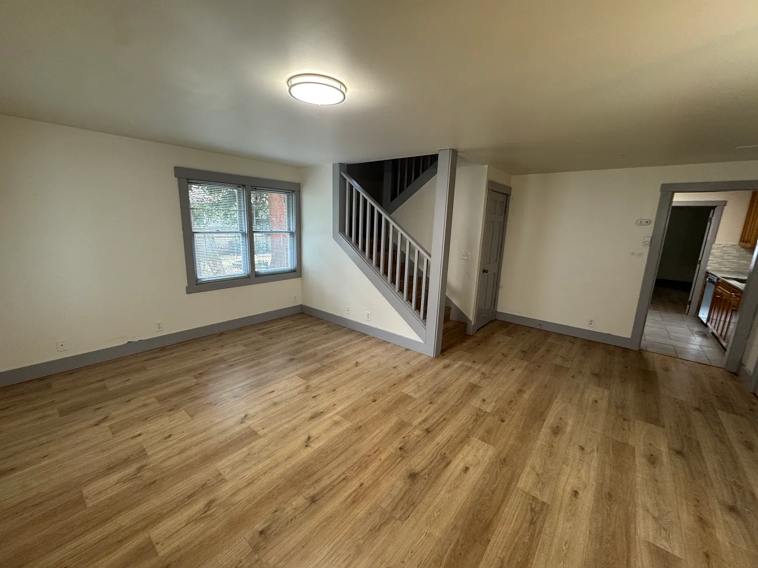 3 bed, 2.5 bath, 1812 sqft, $3,500 — Photo 2