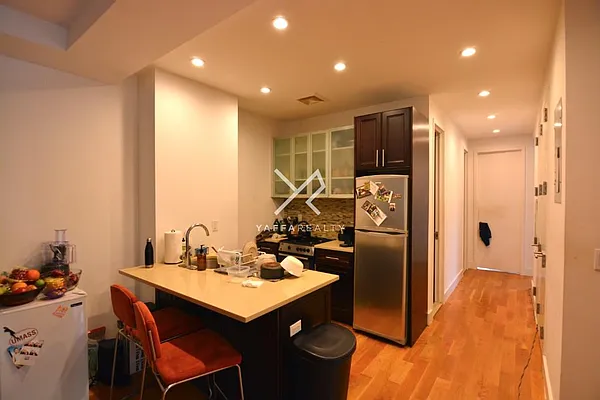 Rented by Yaffa Realty LLC | media 4