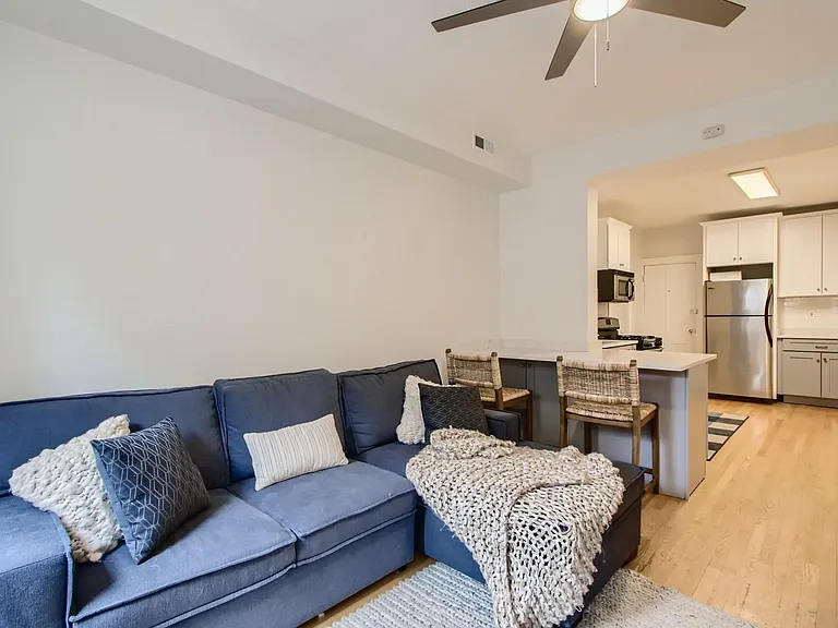 1629 W Julian St #1F — Photo 4