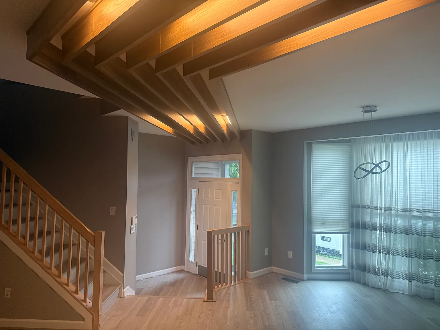 4 bed, 2300 sqft, $3,800 — Photo 4