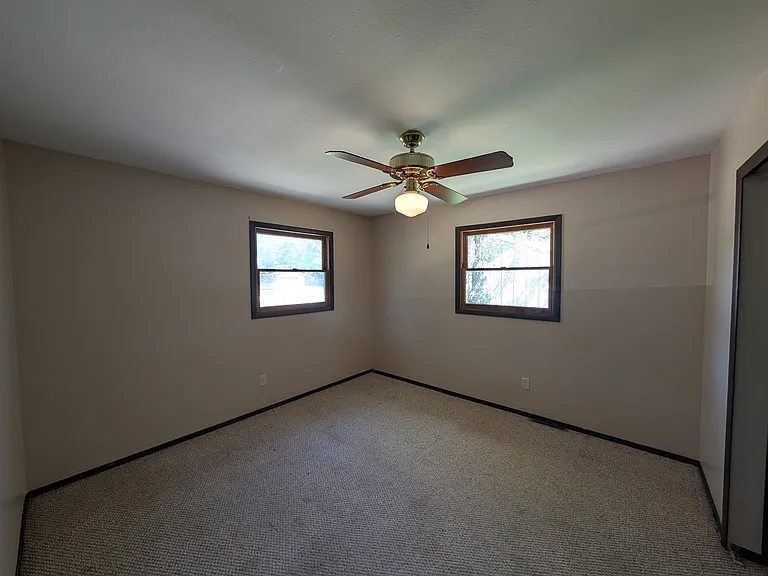 2226 Timber Trl NE — Photo 7