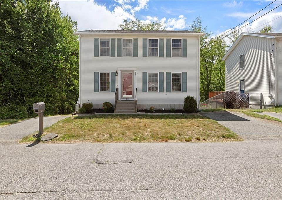 1st image of 210 Morris St
