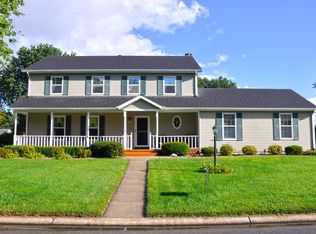 10189 Shadow Wood Dr, Granger, IN 46530