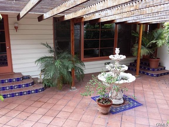 3rd image of 5736 Rowland Ave
