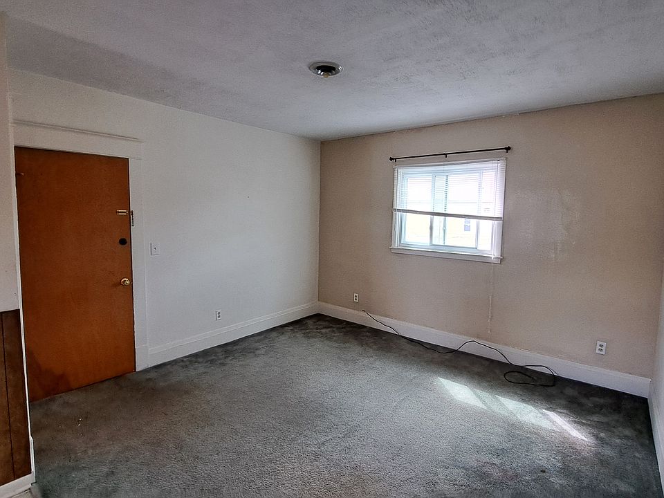 1st image of 1758 Clinton St #2