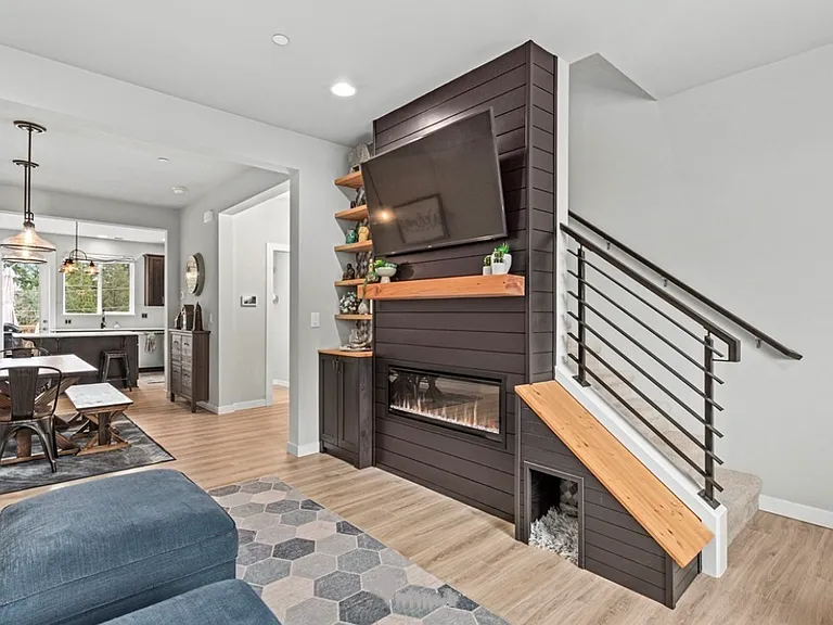 1621 Seattle Hill Rd #B-2 — Photo 6