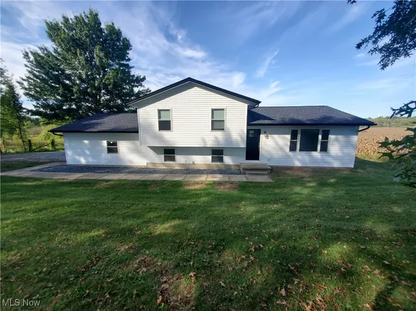 2151 Richvale Rd, Nashport, OH 43830