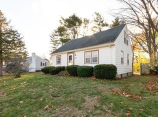43 Squanto Rd, Weymouth, MA 02191