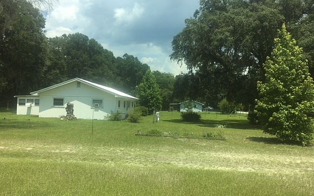 1st image of 317 SW Shady Ln