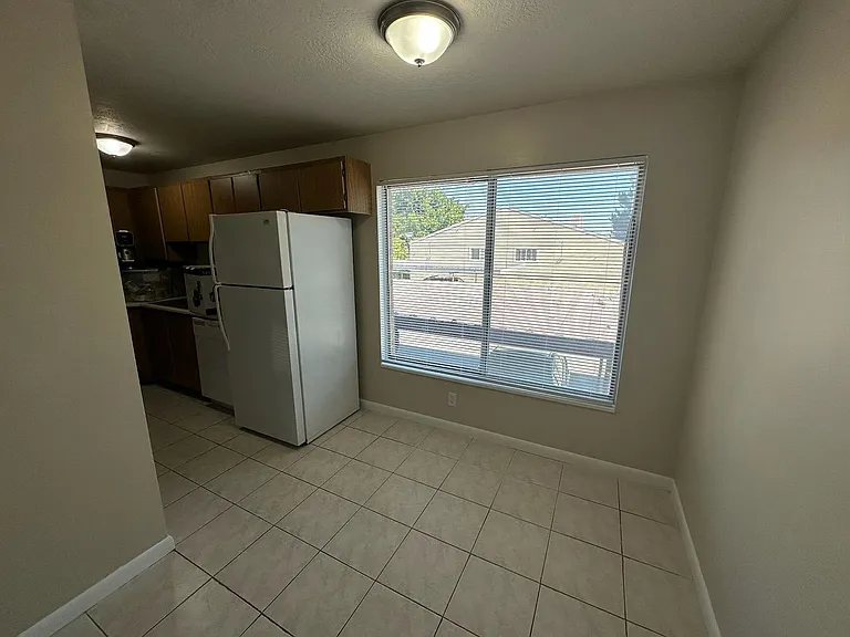 4642 S Arlington Park Dr — Photo 4