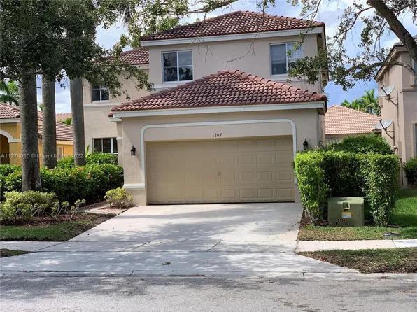1707 Winterberry Ln, Weston, FL 33327
