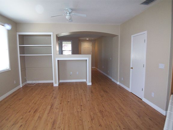 2nd image of 3174 Maui St