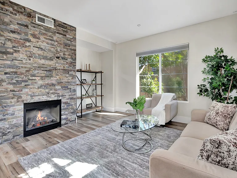 2822 Escala Cir — Photo 37