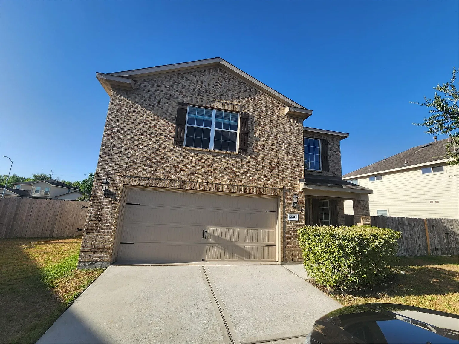 3 bed, 2.5 bath, 1758 sqft, $1,890 — Photo 2