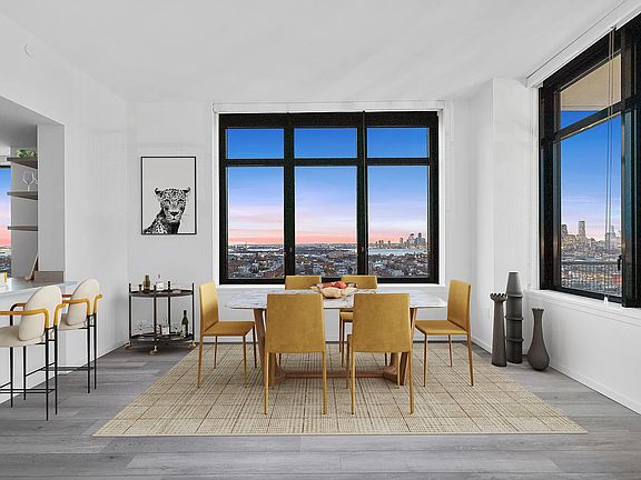 2nd image of 504 Sackett St #2103