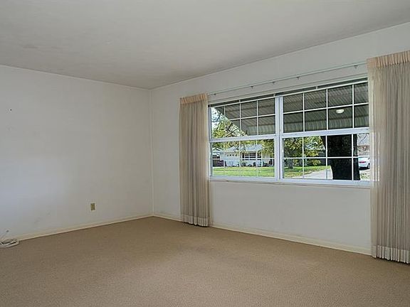 5th image of 2254 Claiborne Dr