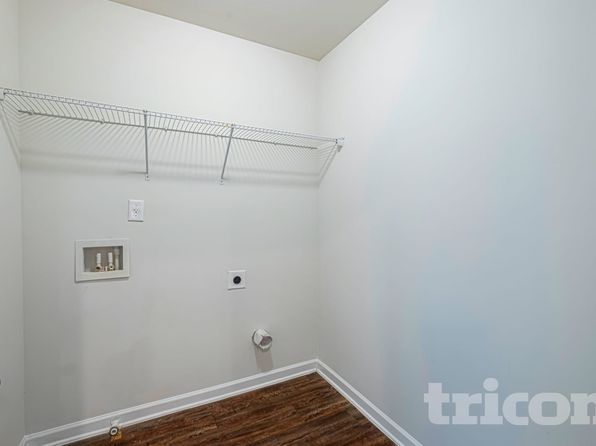 4035 Evelyn View Ct