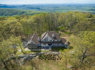 291 Woodmont Rd, Hopewell Junction, NY 12533