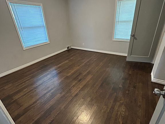 Upstairs Bedroom 1