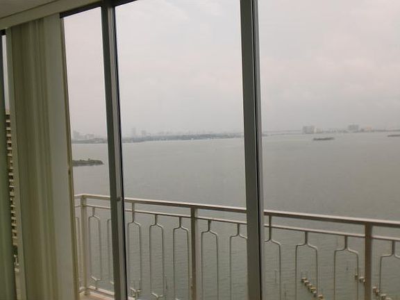 3rd image of 11111 Biscayne Blvd #21G