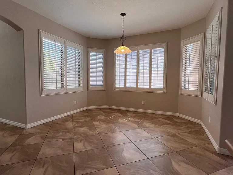 4601 W Donner Dr — Photo 9