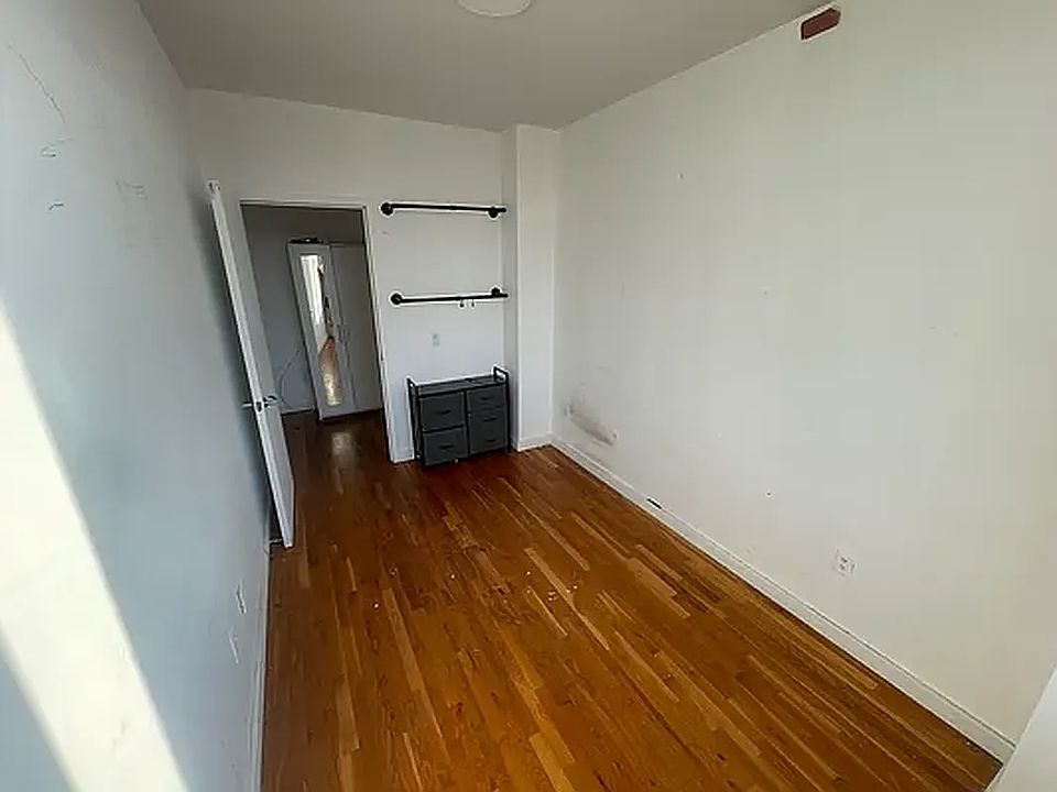1st image of 176 Noll St #6A