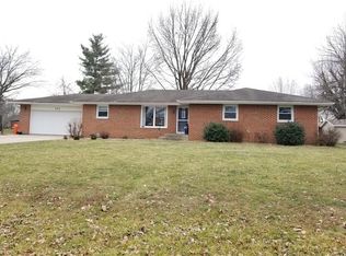 103 E Poplar Dr, Effingham, IL 62401