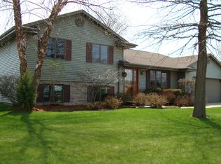 4506 Oldwyck Dr, Janesville, WI 53546