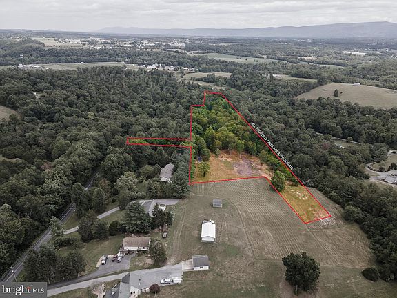 3rd image of Ridge Hollow Rd