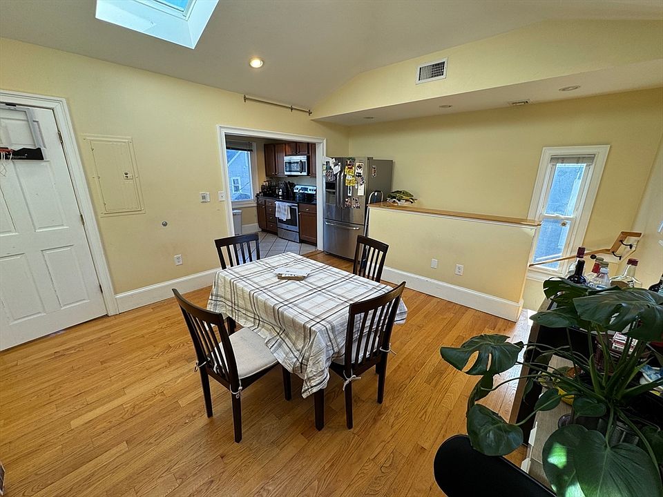 1st image of 208 Holland St #208