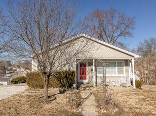 143 W Park Ave, Collinsville, IL