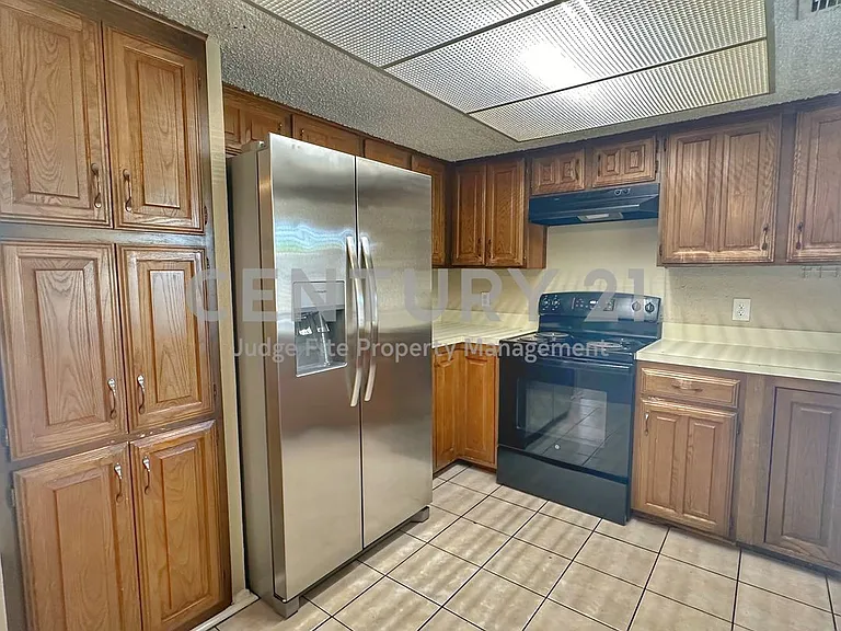 205 Glenwood Dr — Photo 10