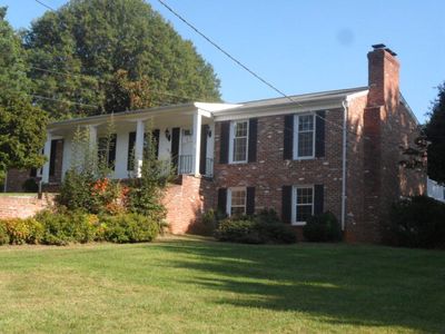 1802 Meadowview Ln, Martinsville, VA, 24112