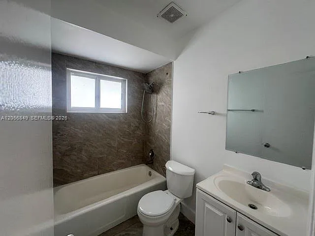 920 SE 2nd Ave #7 — Photo 10
