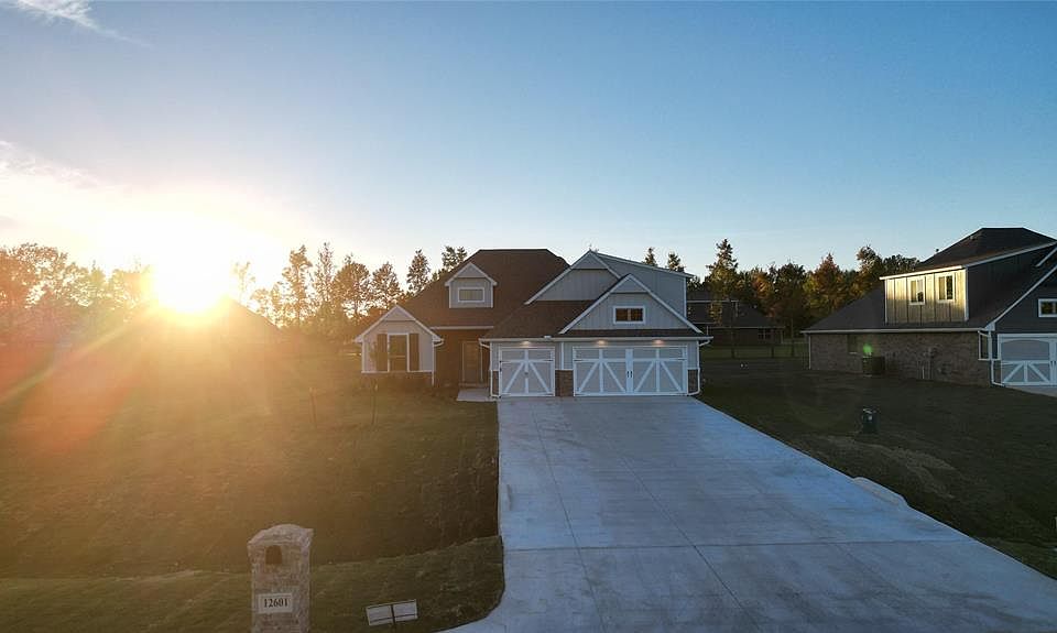 1st image of 12601 Samara Dr