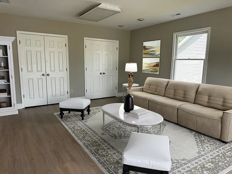 Bonus Room right off of Dining Area