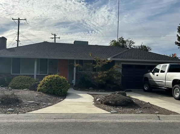 1227 Noonan Dr, Sacramento, CA 95822