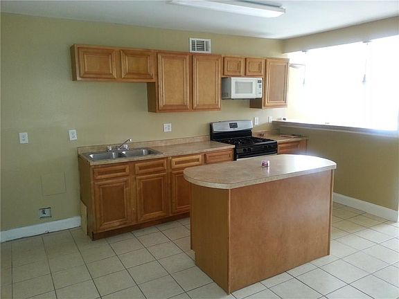 2nd image of 4600 Flake Ave