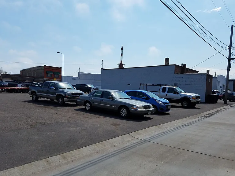 1306-1308 Tower Ave — Photo 17