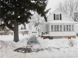 305 N Park Dr, Rochester, NY 14609