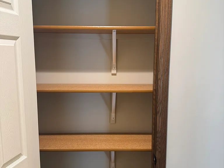 6349 S 7th Pl — Photo 17