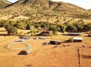 14300 S Sunglow Rd, Pearce, AZ 85625