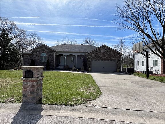 3rd image of 1182 Wedgewood Ct
