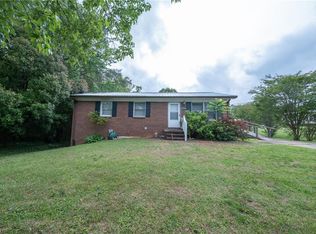 4361 N Old 52 Rd, Pinnacle, NC 27043