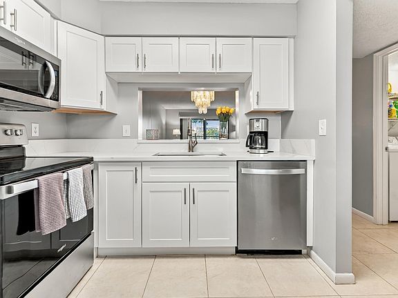 2nd image of 7280 AMBERLY Lane #402