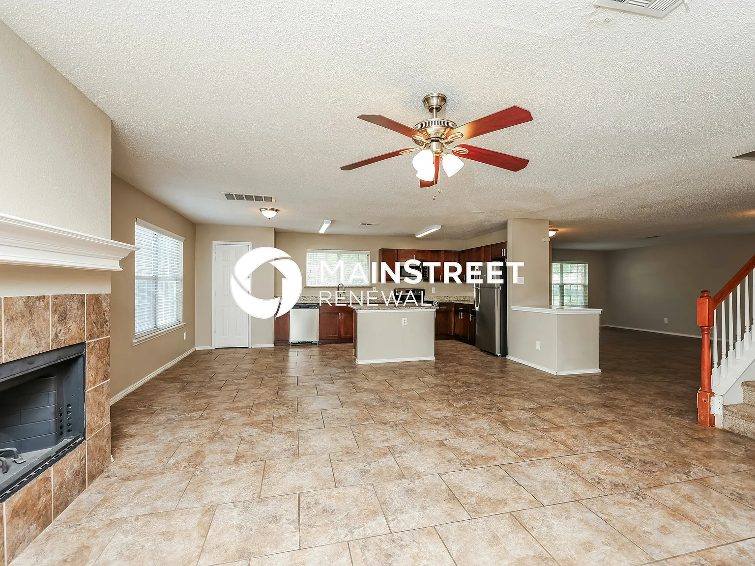 3332 Knollcrest Ln — Photo 4