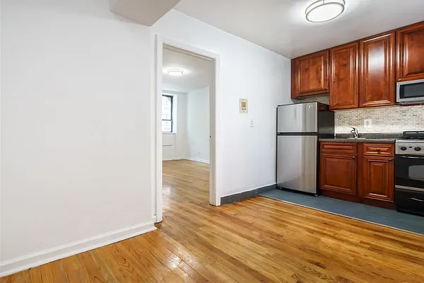 Rented by Compass | media 16