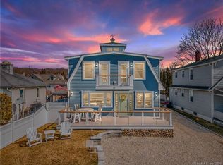 103 Niantic River Rd, Waterford, CT 06385