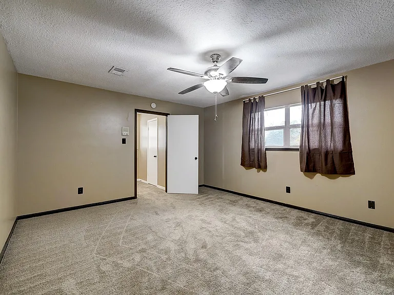 19906 Medicine Bow Dr — Photo 21